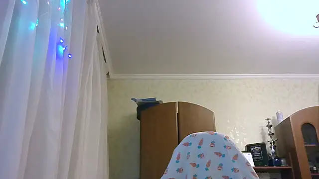 Snapshot of HunterOnBoobs chatting on 02-21-25, 10:48 HunterOnBoobs online show from 02-21-25, 10:48