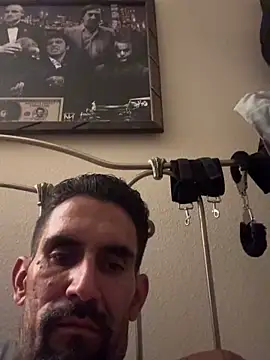 Snapshot of hornycouple818 chatting on 11-14-25, 12:15 hornycouple818 online show from 11-14-25, 12:15