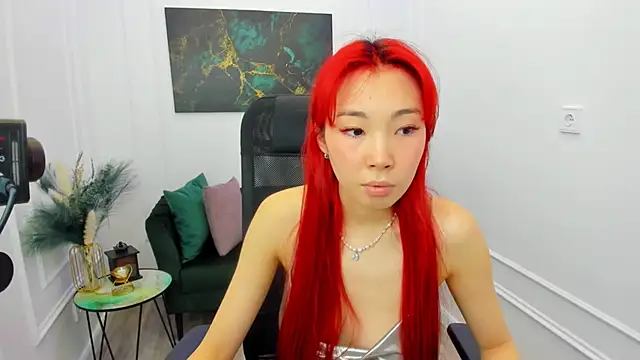 Snapshot of AnnaReyla chatting on 04-26-26, 12:47 AnnaReyla online show from 04-26-26, 12:47