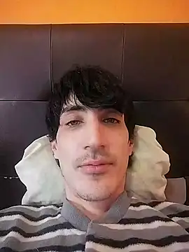 Snapshot of moutt99 chatting on 01-16-25, 12:42 moutt99 online show from 01-16-25, 12:42