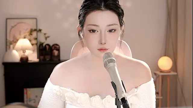 Snapshot of Dou-Dou-er chatting on 11-10-25, 12:48 Dou-Dou-er online show from 11-10-25, 12:48