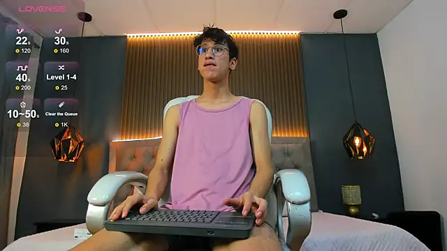 Cum hunters online show from 09-16-25, 03:18