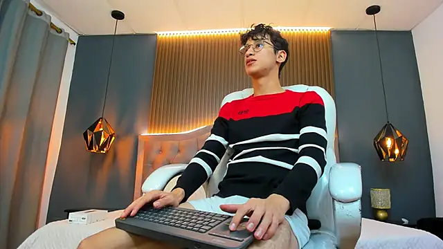 Cum hunters online show from 09-17-25, 03:30