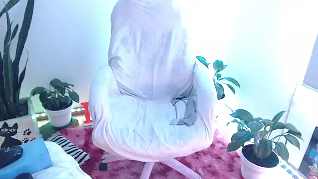 Snapshot of samy_love35 chatting on 10-03-25, 07:00 samy love35 online show from 10-03-25, 07:00