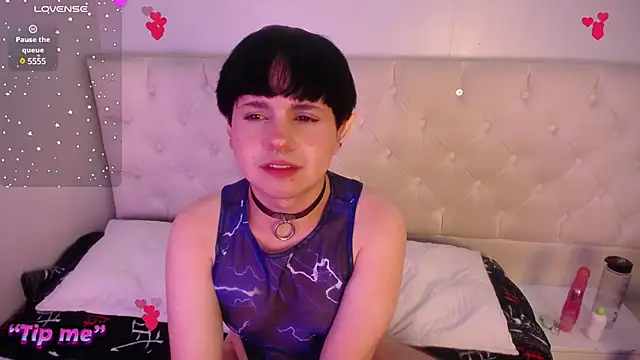 Snapshot of dalmonn_lennoxx chatting on 02-25-25, 12:25 dalmonn lennoxx online show from 02-25-25, 12:25