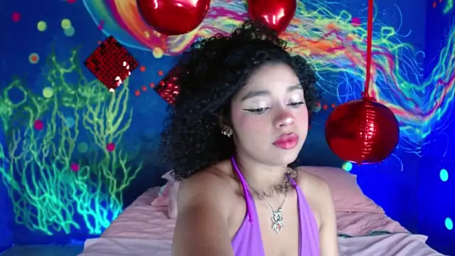 lucie petite online show from 09-20-25, 06:53