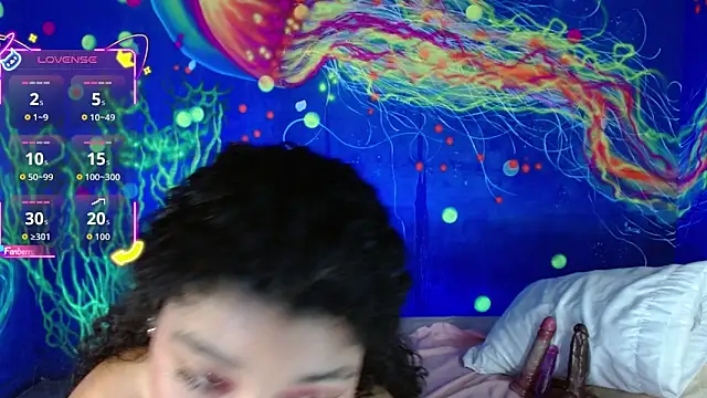 lucie petite online show from 10-10-25, 06:18