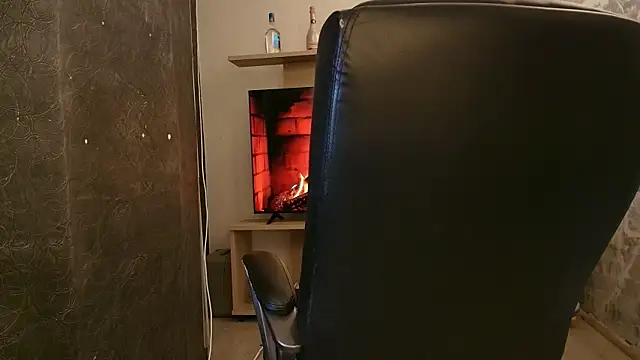 Snapshot of Alahiaa_ chatting on 01-21-25, 03:32 Alahiaa online show from 01-21-25, 03:32