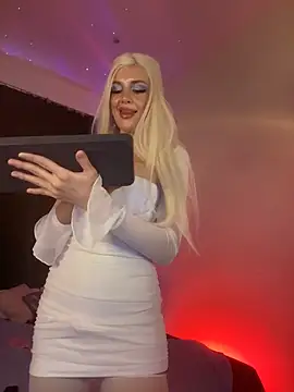  TiffanyCo  online show from 11-25-25, 10:37