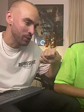 Snapshot of darkdesire_01 chatting on 03-15-25, 02:24 darkdesire 01 online show from 03-15-25, 02:24