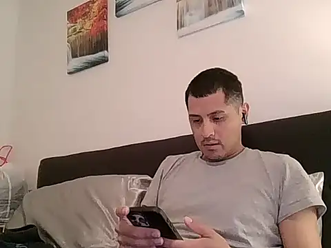 Snapshot of PerroDemonioHot chatting on 04-03-26, 01:58 PerroDemonioHot online show from 04-03-26, 01:58