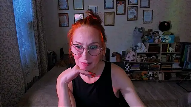 Snapshot of red_rocco chatting on 02-18-25, 02:16 red rocco online show from 02-18-25, 02:16