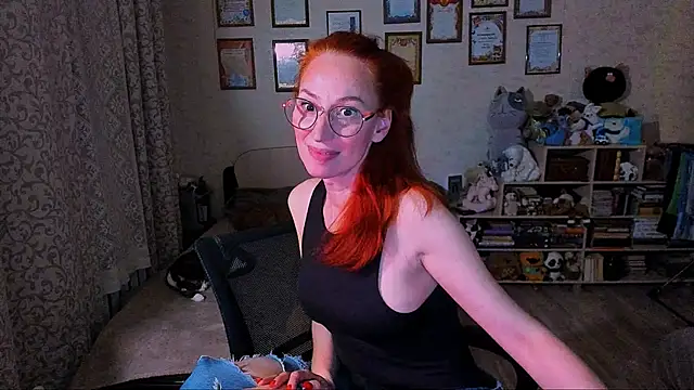 Snapshot of red_rocco chatting on 02-18-25, 05:21 red rocco online show from 02-18-25, 05:21