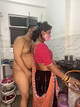 Snapshot of YourSuperTanya chatting on 02-15-26, 03:31 YourSuperTanya online show from 02-15-26, 03:31