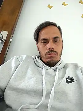 Snapshot of marquesgostoso40 chatting on 11-22-25, 01:54 marquesgostoso40 online show from 11-22-25, 01:54