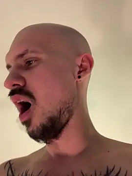 AssHunter4k online show from 03-06-25, 04:17