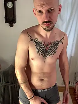 AssHunter4k online show from 03-16-25, 09:49