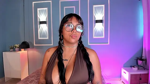 Snapshot of isabella_zc chatting on 06-20-26, 11:46 isabella zc online show from 06-20-26, 11:46