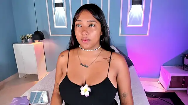 Snapshot of isabella_zc chatting on 06-24-26, 11:42 isabella zc online show from 06-24-26, 11:42