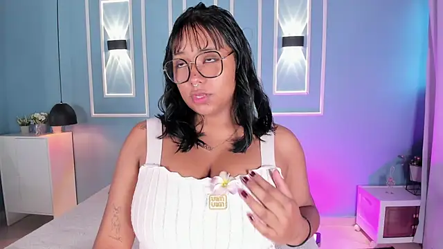 Snapshot of isabella_zc chatting on 07-25-26, 11:52 isabella zc online show from 07-25-26, 11:52