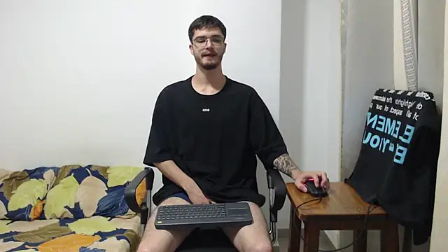 Aleex Miller online show from 10-16-25, 01:28