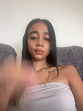 Snapshot of Zoe_Sweett18 chatting on 02-18-26, 06:37 Zoe Sweett18 online show from 02-18-26, 06:37