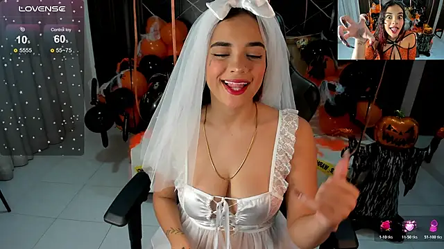 Snapshot of Lolly_18 chatting on 10-23-25, 03:11 Lolly 18 online show from 10-23-25, 03:11