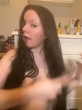 VenusandIppy online show from 10-16-25, 07:59