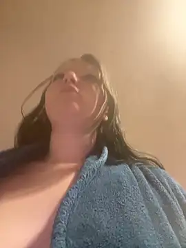 VenusandIppy online show from 10-17-25, 08:17