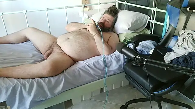 Snapshot of catullo14 chatting on 07-09-26, 01:04 catullo14 online show from 07-09-26, 01:04