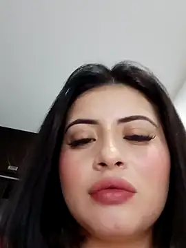 isabella1616 online show from 02-15-25, 08:44