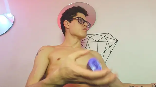 wolfandsky online show from 10-28-25, 11:47