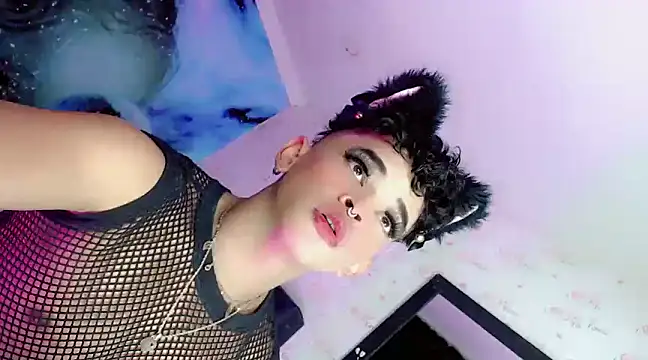 Snapshot of SoyAntho_ABR chatting on 01-24-25, 04:59 SoyAntho ABR online show from 01-24-25, 04:59