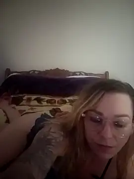 KittzyKat online show from 02-05-25, 06:02