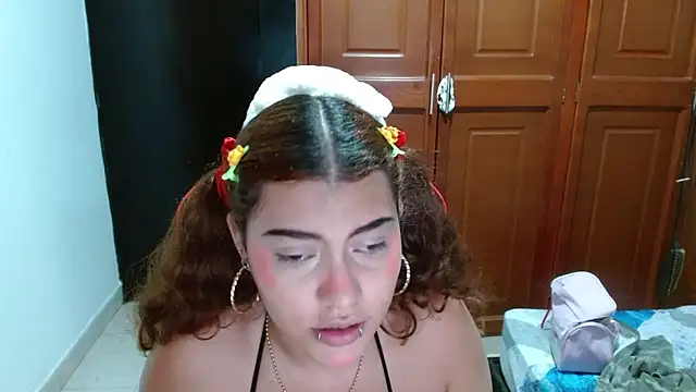 Snapshot of Eyfy_bbs chatting on 10-27-25, 08:35 Eyfy bbs online show from 10-27-25, 08:35