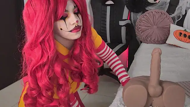 Snapshot of AmandaBrooks_18 chatting on 11-01-25, 04:58 AmandaBrooks 18 online show from 11-01-25, 04:58