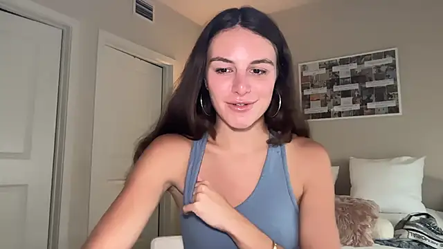Snapshot of graciesmith27 chatting on 04-24-26, 08:55 graciesmith27 online show from 04-24-26, 08:55