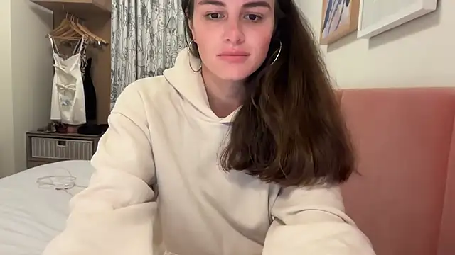 Snapshot of graciesmith27 chatting on 05-10-26, 12:05 graciesmith27 online show from 05-10-26, 12:05