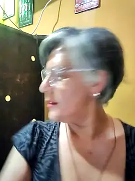 Snapshot of ilonna2025 chatting on 06-19-26, 11:19 ilonna2025 online show from 06-19-26, 11:19