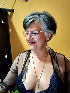Snapshot of ilonna2025 chatting on 06-25-26, 05:56 ilonna2025 online show from 06-25-26, 05:56