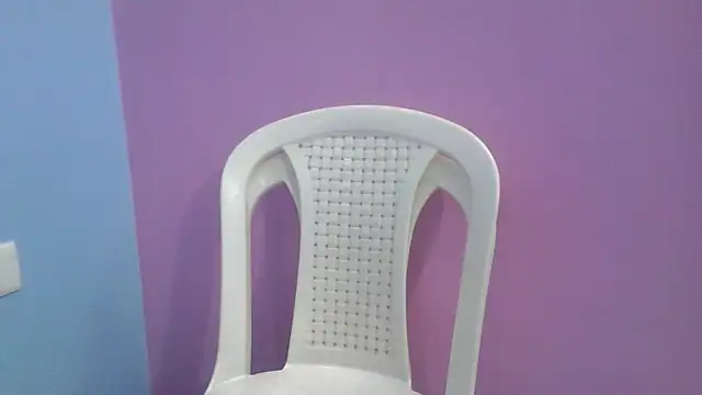 Snapshot of Leoni_G chatting on 10-24-25, 08:22 Leoni G online show from 10-24-25, 08:22