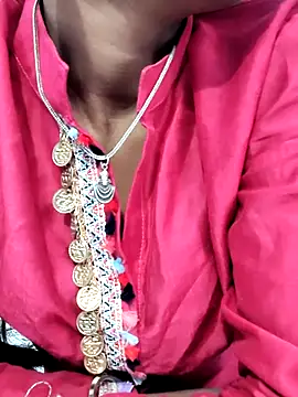 Snapshot of Leoni_G chatting on 11-14-25, 06:56 Leoni G online show from 11-14-25, 06:56