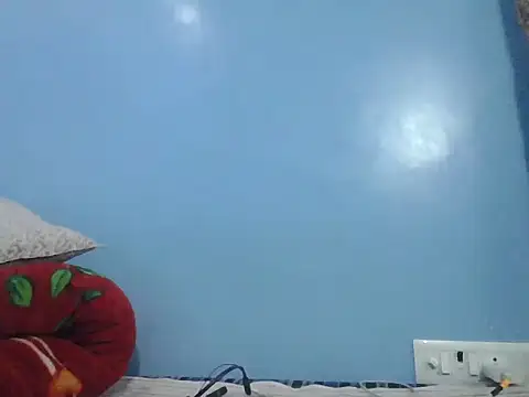 Snapshot of Leoni_G chatting on 11-30-25, 07:12 Leoni G online show from 11-30-25, 07:12