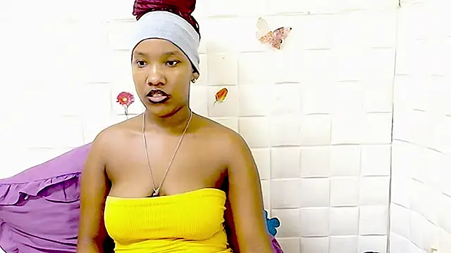 EroticSexyPrada online show from 03-20-26, 06:02