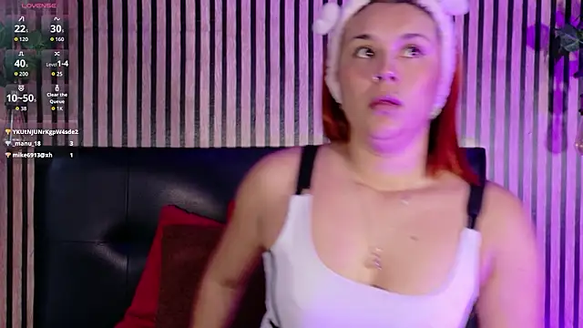 Snapshot of Sophie_new25 chatting on 02-17-26, 12:45 Sophie new25 online show from 02-17-26, 12:45