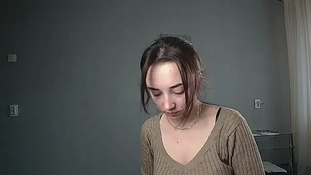 Snapshot of Eva_Gloryy chatting on 03-16-25, 02:33 Eva Gloryy online show from 03-16-25, 02:33