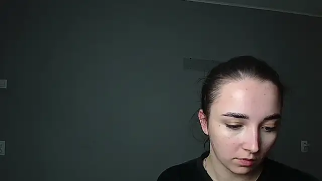 Eva Gloryy online show from 04-13-26, 09:20