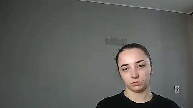 Eva Gloryy online show from 04-14-26, 09:26