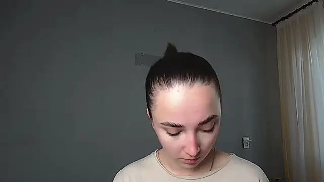 Eva Gloryy online show from 05-06-26, 07:24