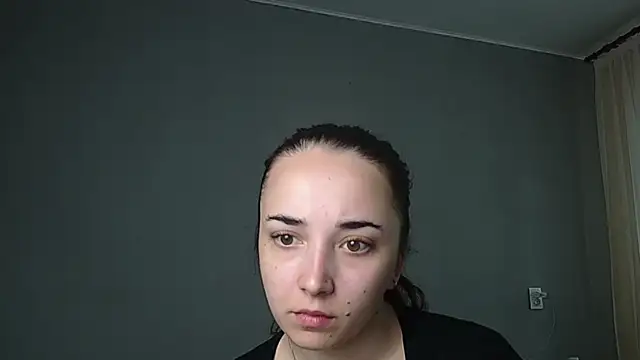 Eva Gloryy online show from 05-27-26, 09:39
